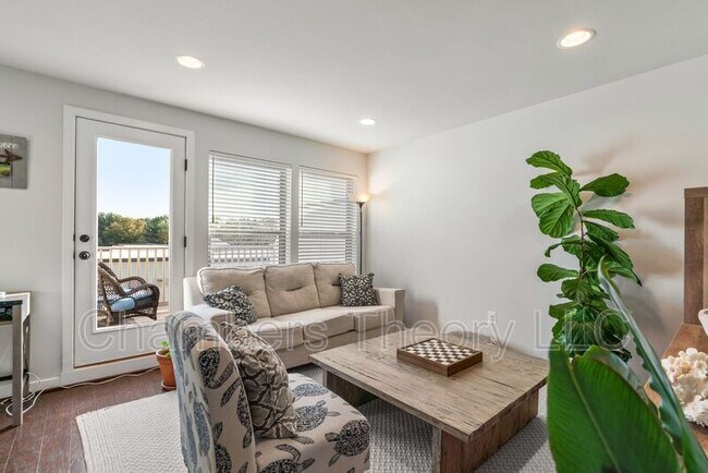 Building Photo - 5136 Randolph Rd