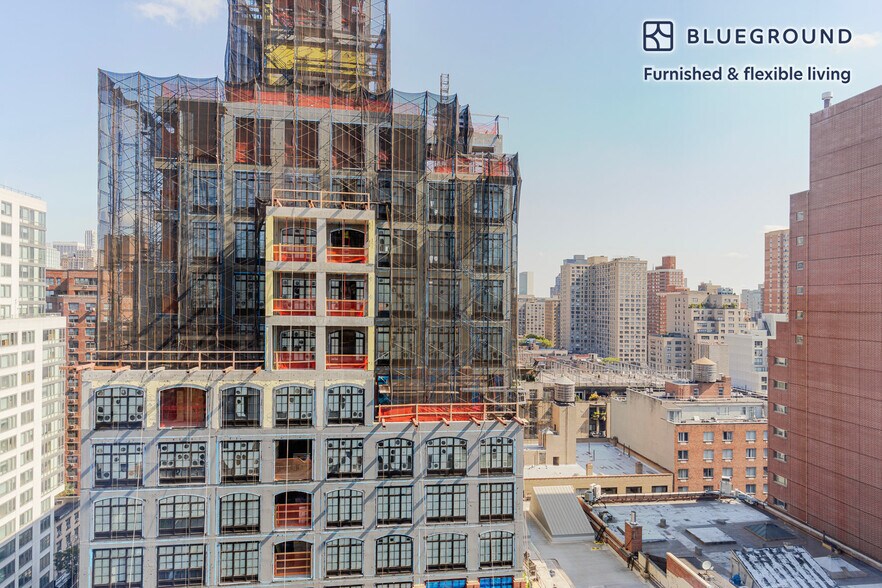 Building Photo - 200 E 23rd St