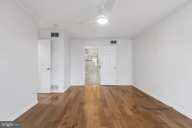 Building Photo - 106 Bernard Ct