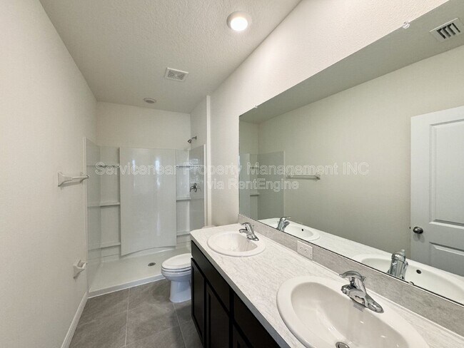 Building Photo - 33031 Tulip Petal Ln