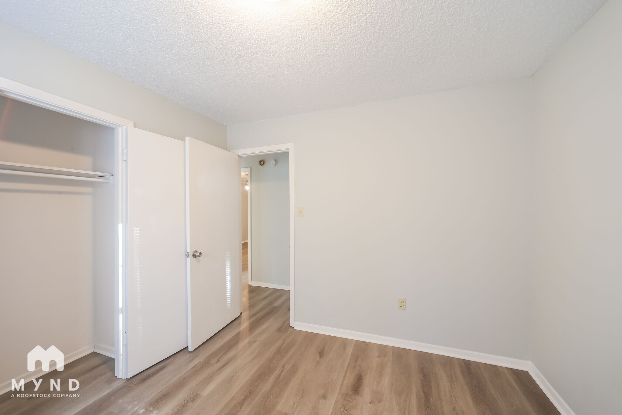 Building Photo - 7260 Northbrook Dr