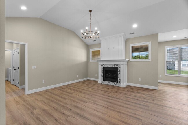 Building Photo - 2272 Heywood Mdws
