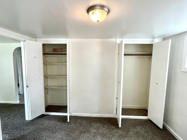 Building Photo - 1704 S Lindell Dr