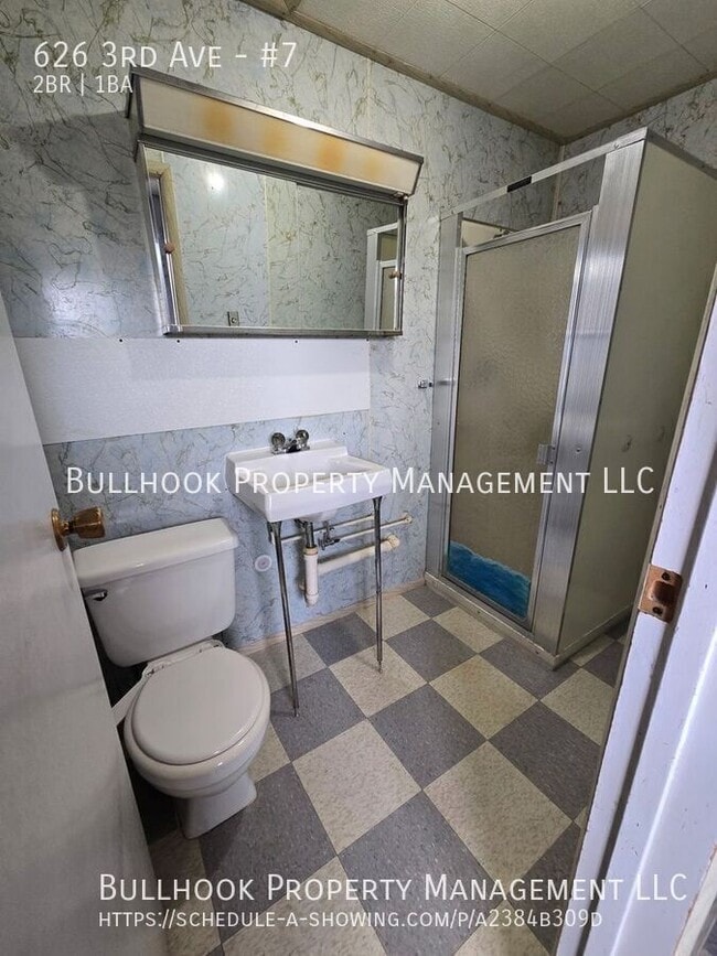 Building Photo - 626 3rd Ave