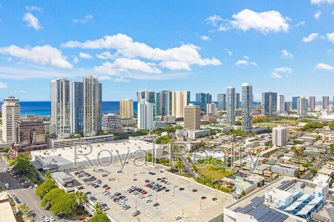 Building Photo - 1500 Rycroft St