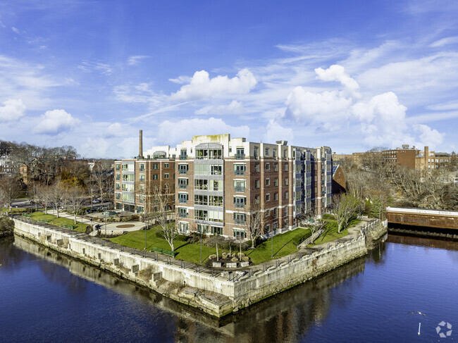 Building Photo - The Residences at Milton Landing