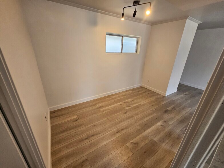 Building Photo - 91 Rumson Rd NE