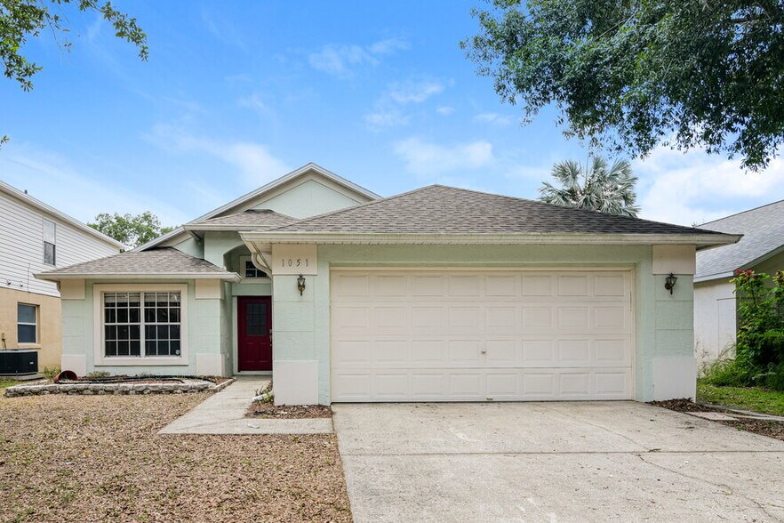 Primary Photo - 1051 Woodsong Way