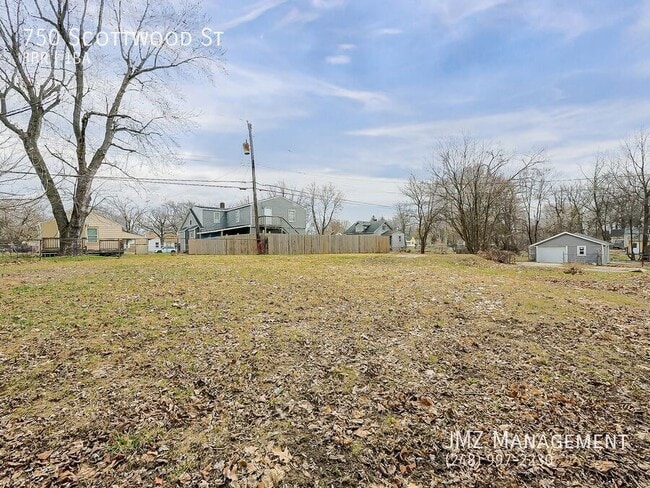 Building Photo - 750 Scottwood St