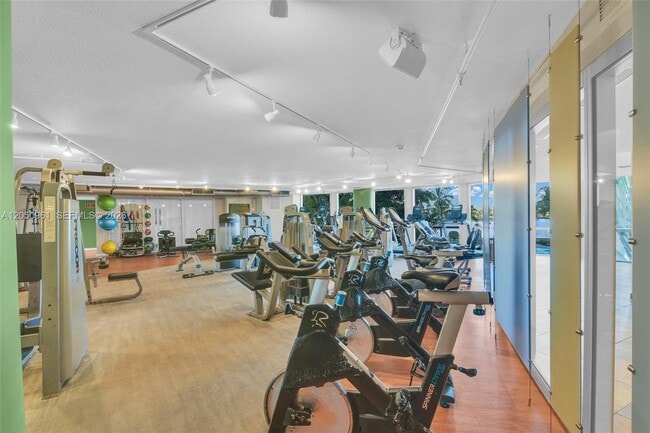 Building Photo - 2681 N Flamingo Rd