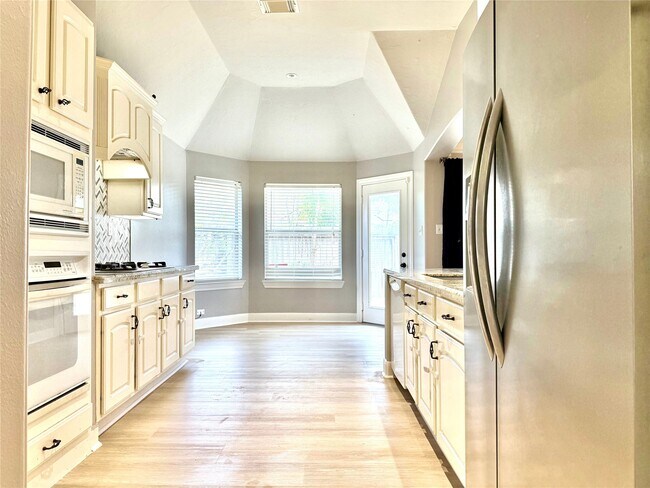 Building Photo - 12747 Silver Rod Ln