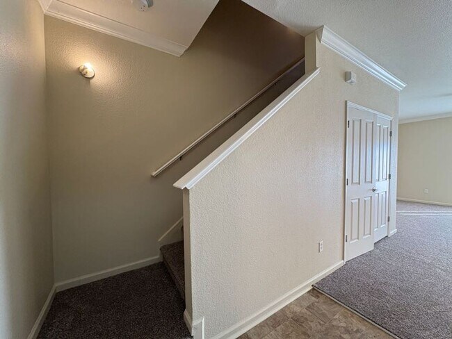 Building Photo - Ground Level, Two Bedroom Condo in Davis Oaks