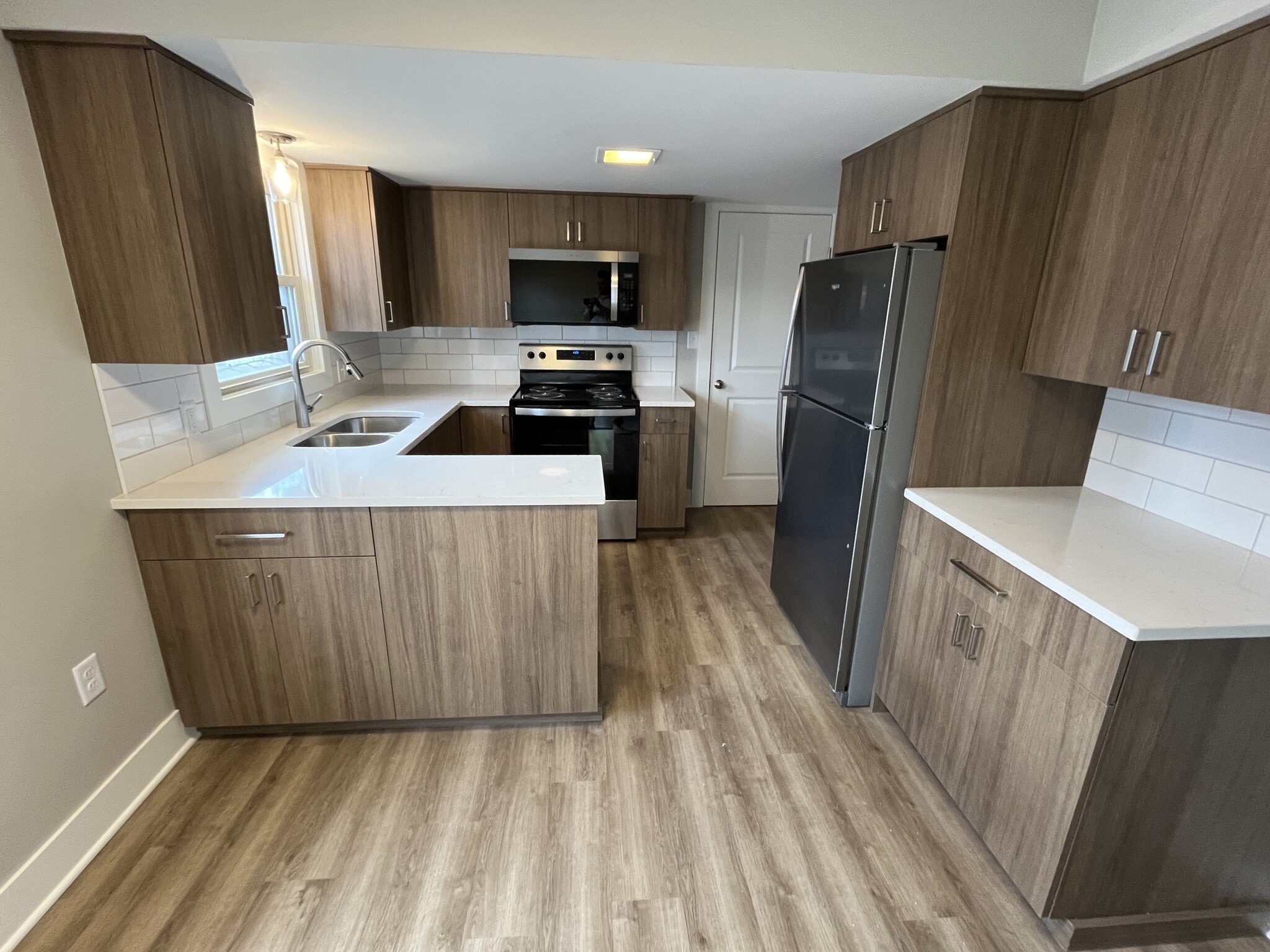 Building Photo - 393 W 20th St