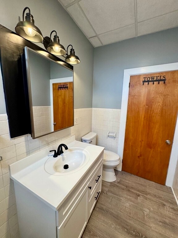 Building Photo - 15 Clara St