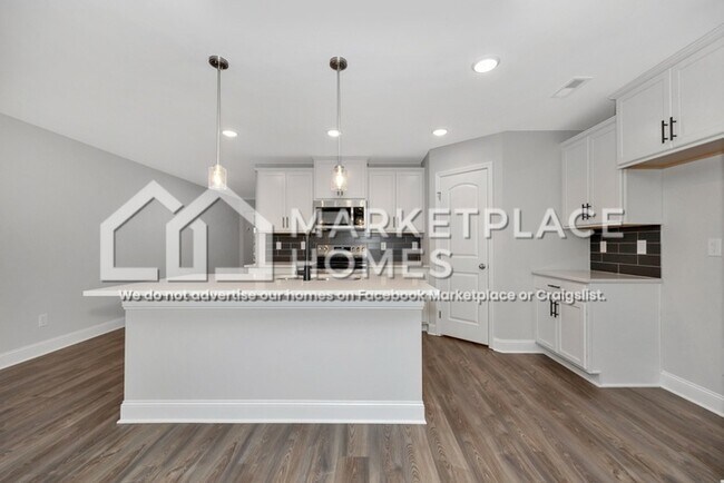 Building Photo - 14163 Nursery Dr