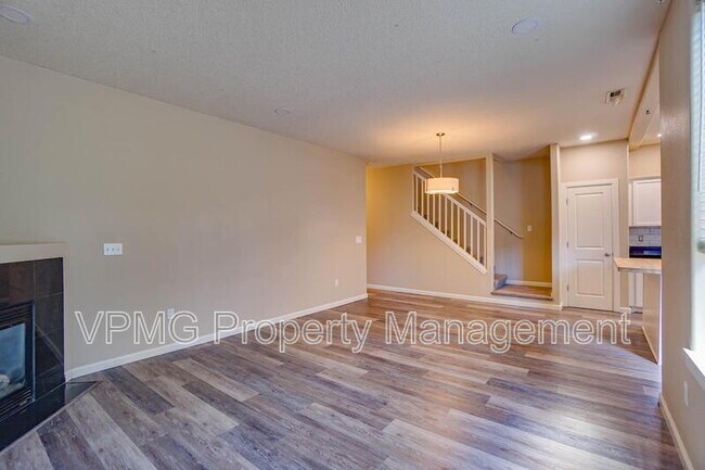 Building Photo - 4013 NE 89th Way