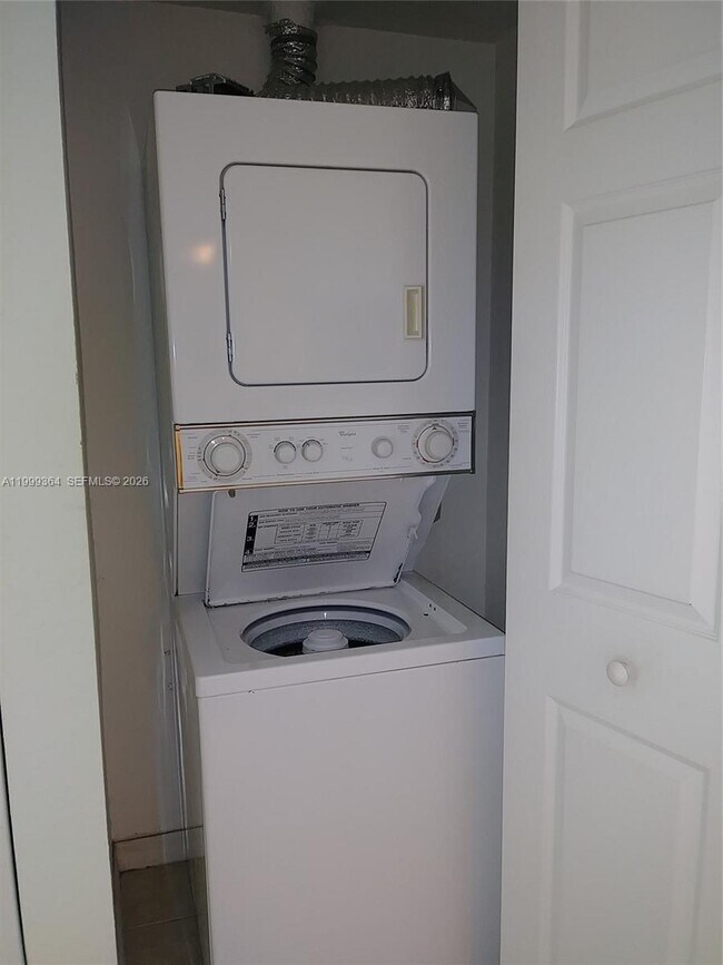 Building Photo - 816 NW 11th St