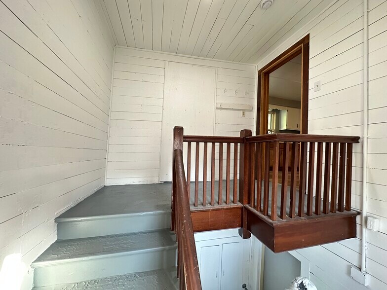 back entry into unit 3 - 510 Mather St