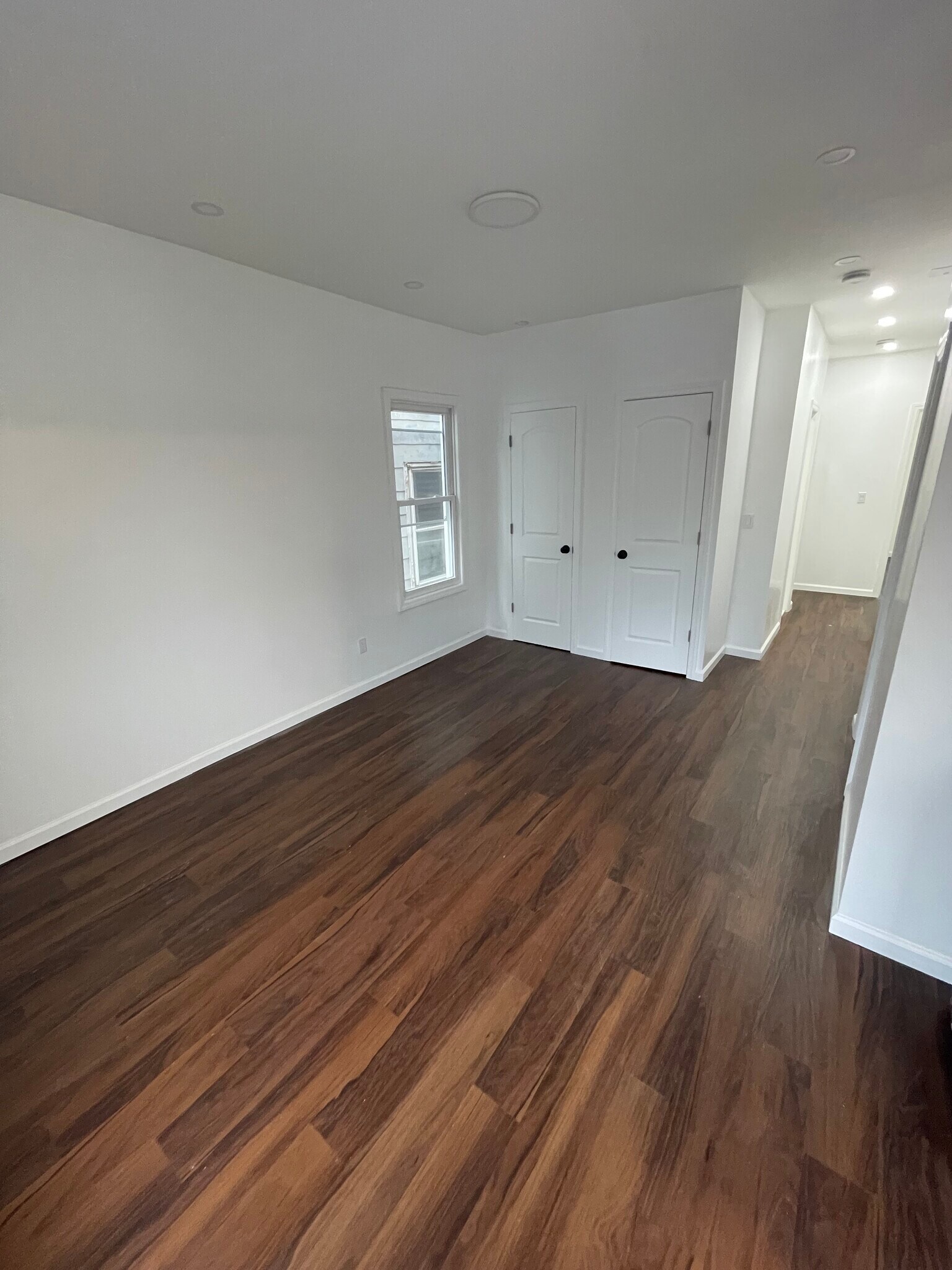 Building Photo - 452 S 1st Ave