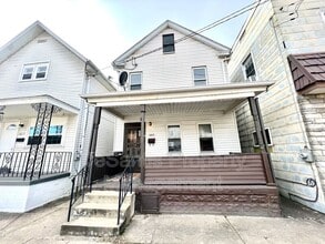 Building Photo - 1613 Fourth Avenue