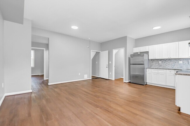 Building Photo - 2103 Chelsea Terrace