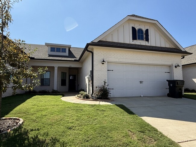 Building Photo - 128 Clift Farm Dr