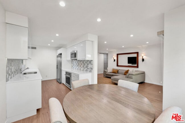 Building Photo - 4720 Park Granada