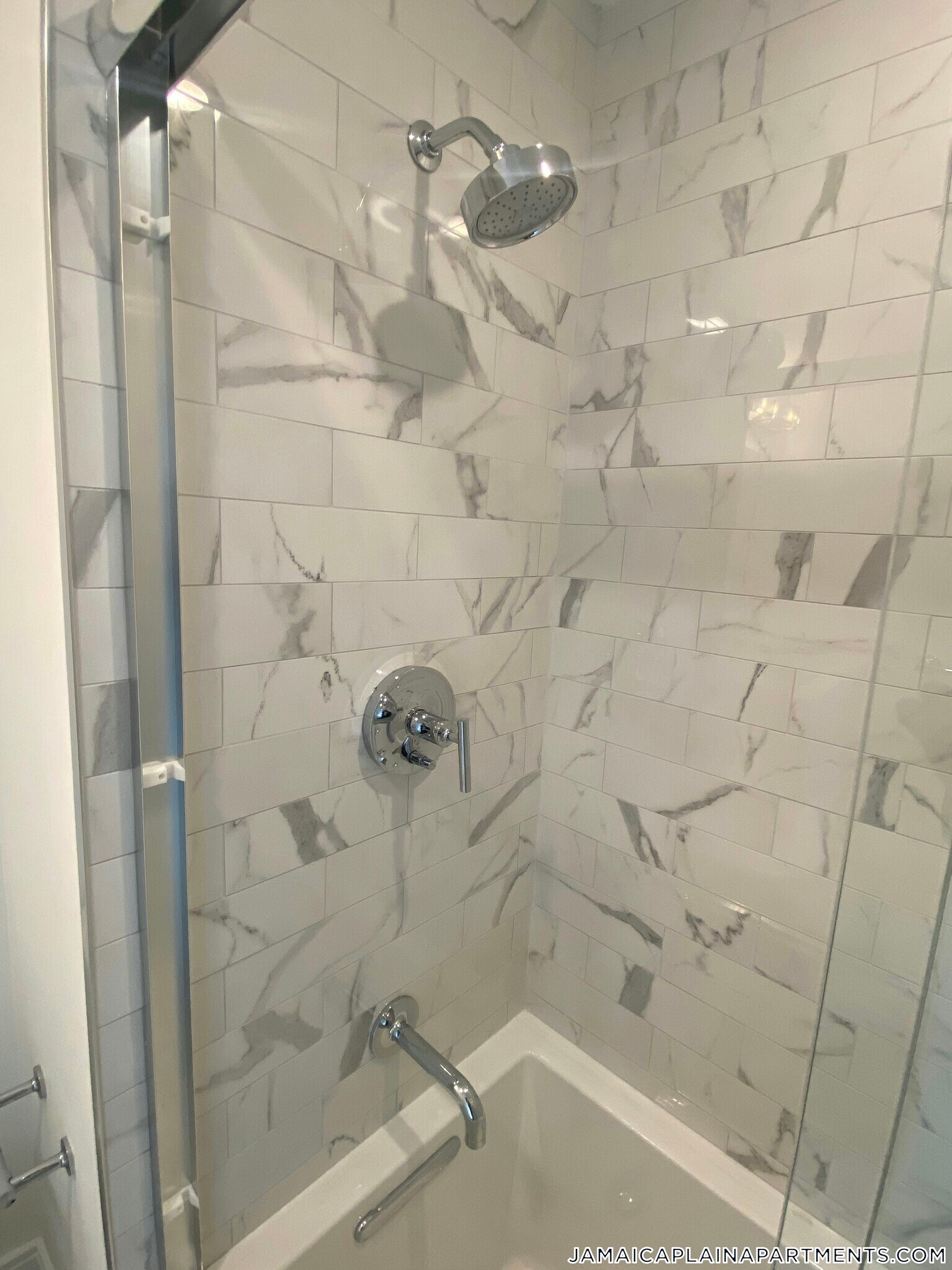 Building Photo - 197 Green St