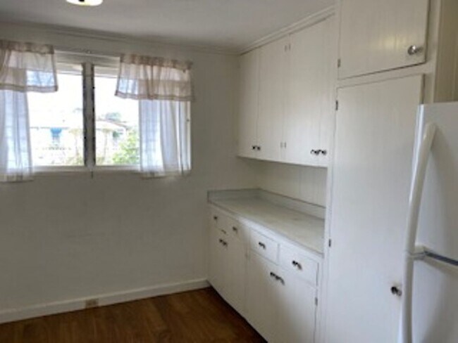 Building Photo - 3 Bedroom 1.5 Bath Single Family Home in K...