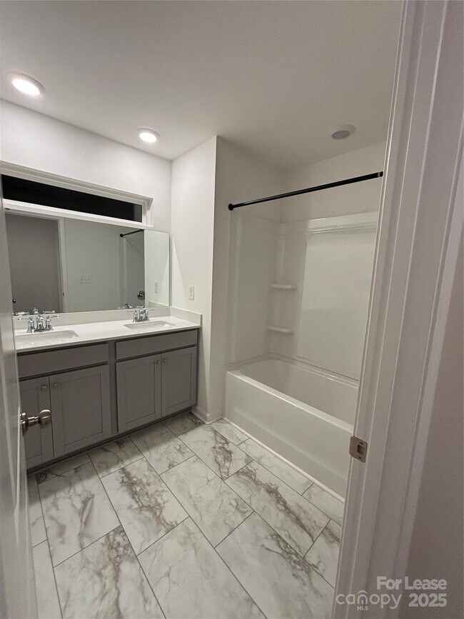 Building Photo - 5034 Falstone Dr