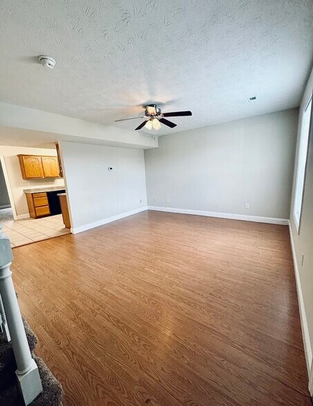 Building Photo - 634 Hampton Way