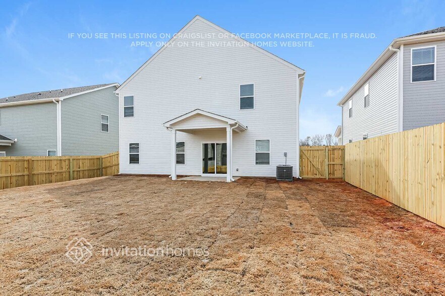 Building Photo - 209 White Flds Ave