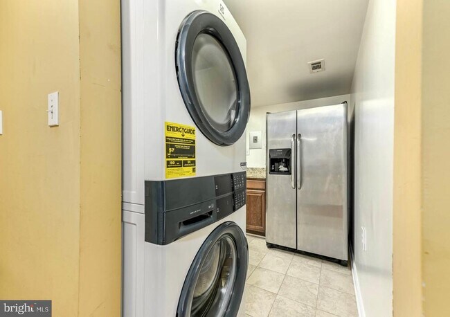 Building Photo - 1403 Northgate Square