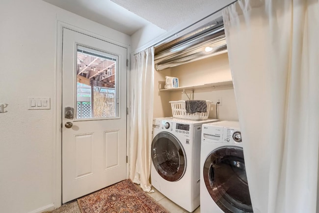 Building Photo - Cozy Arvada Downstairs Duplex Available Now!