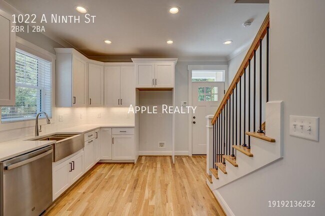 Building Photo - 1022 A Ninth St-