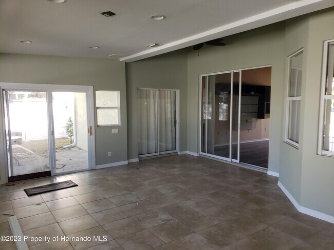 Building Photo - 15433 Sonora Dr
