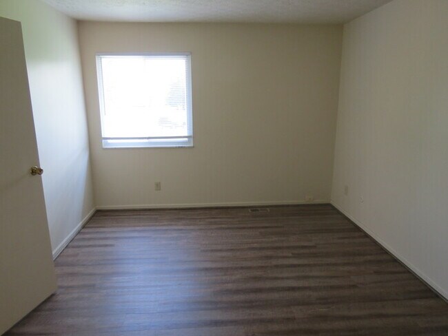 Building Photo - new rental in reynoldsburg schools