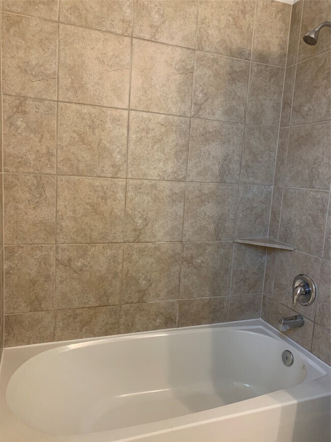 Building Photo - 18807 Fulvetta Haven Way