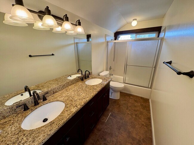 Building Photo - BURGAN DENSMORE