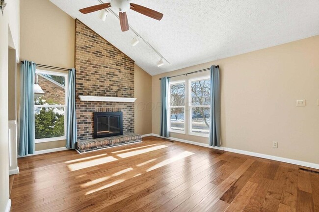 Building Photo - 1986 Sutter Pkwy