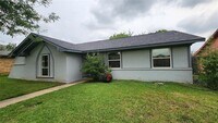 Building Photo - 1619 Glenhill Ln