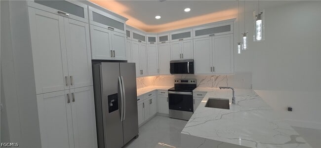 Building Photo - 322-324 Poplar St