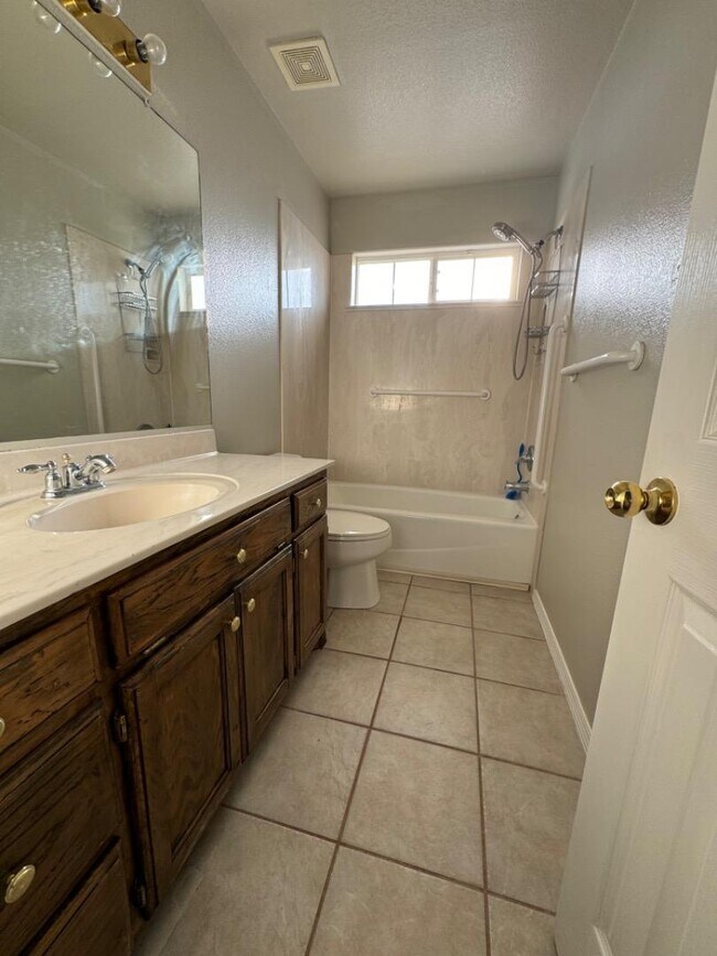 Building Photo - 10459 Chandler Dr NW