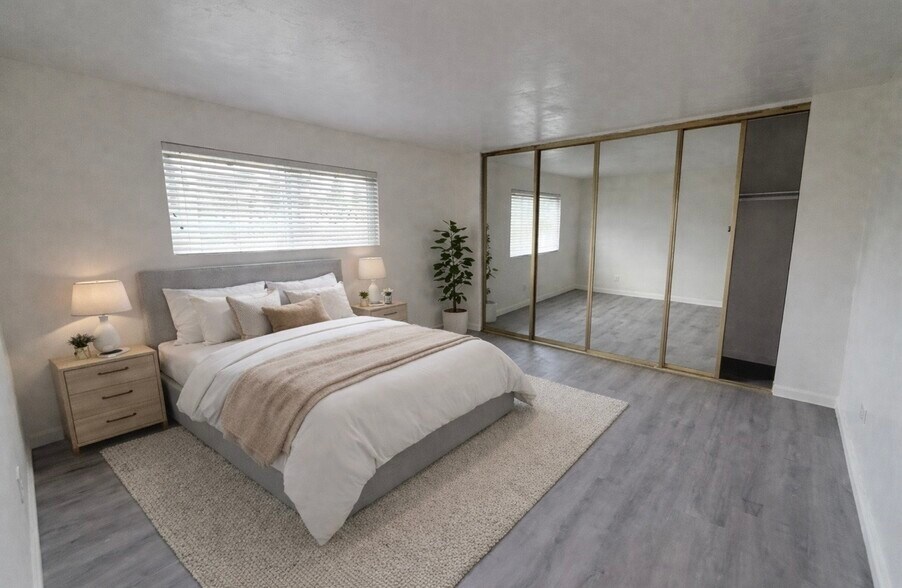 Building Photo - 6902 Mission Gorge Rd