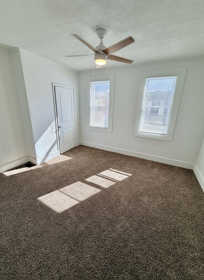 Building Photo - Charming 2-bedroom, 1-bathroom home in the...