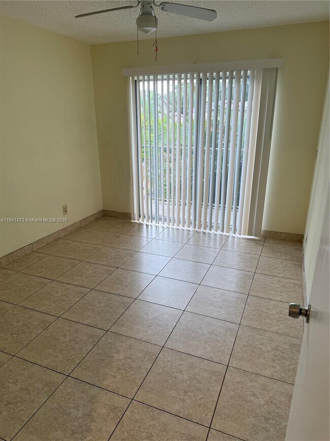 Building Photo - 2142 Nova Village Dr