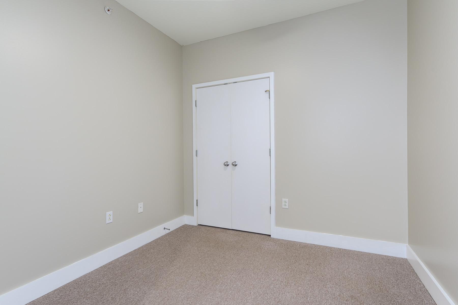 Building Photo - 314 N Broadway