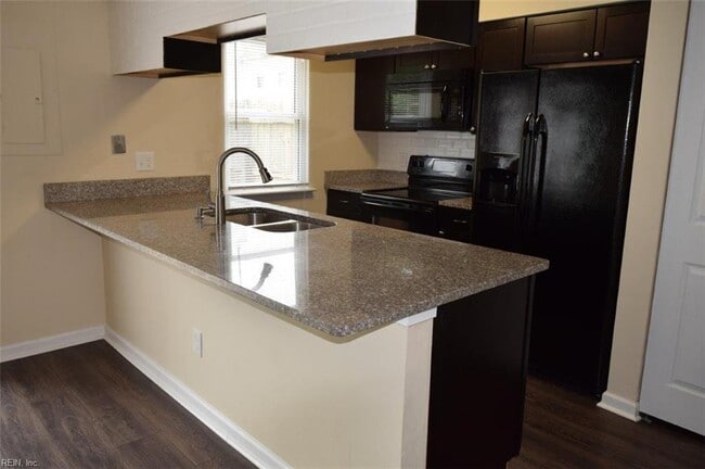 Building Photo - 1308 Mikie Ct