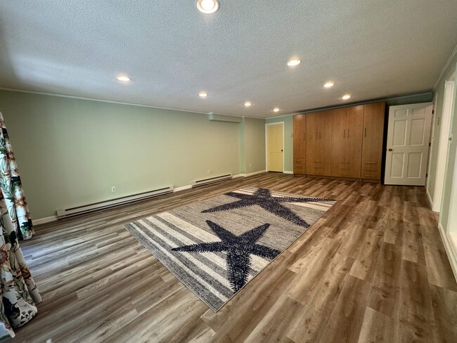 Building Photo - 524 Equinox on The Battenkill