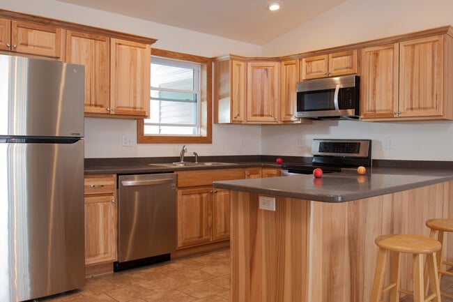Building Photo - 563 Lulu Ln
